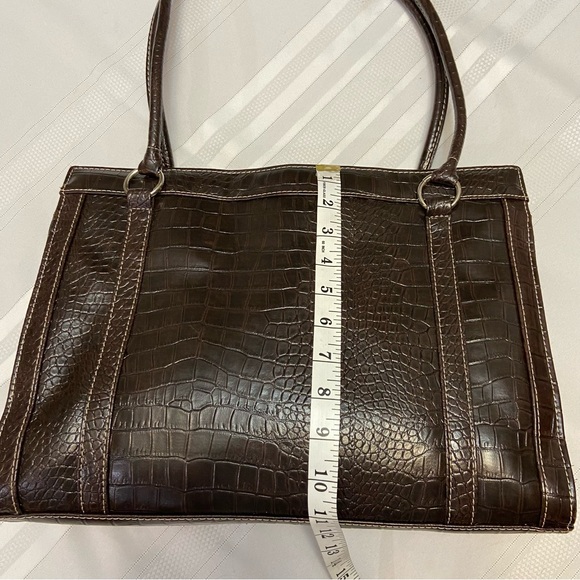 Brown Crocodile Print Womens Tote double zipper opening & multiple pockets - Picture 10 of 10